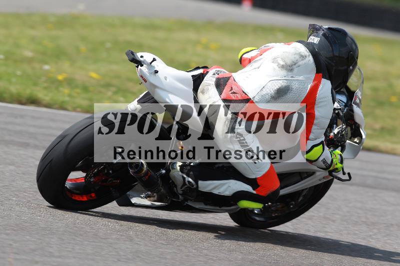 /Archiv-2022/13 25.04.2022 Plüss Moto Sport ADR/Einsteiger/23